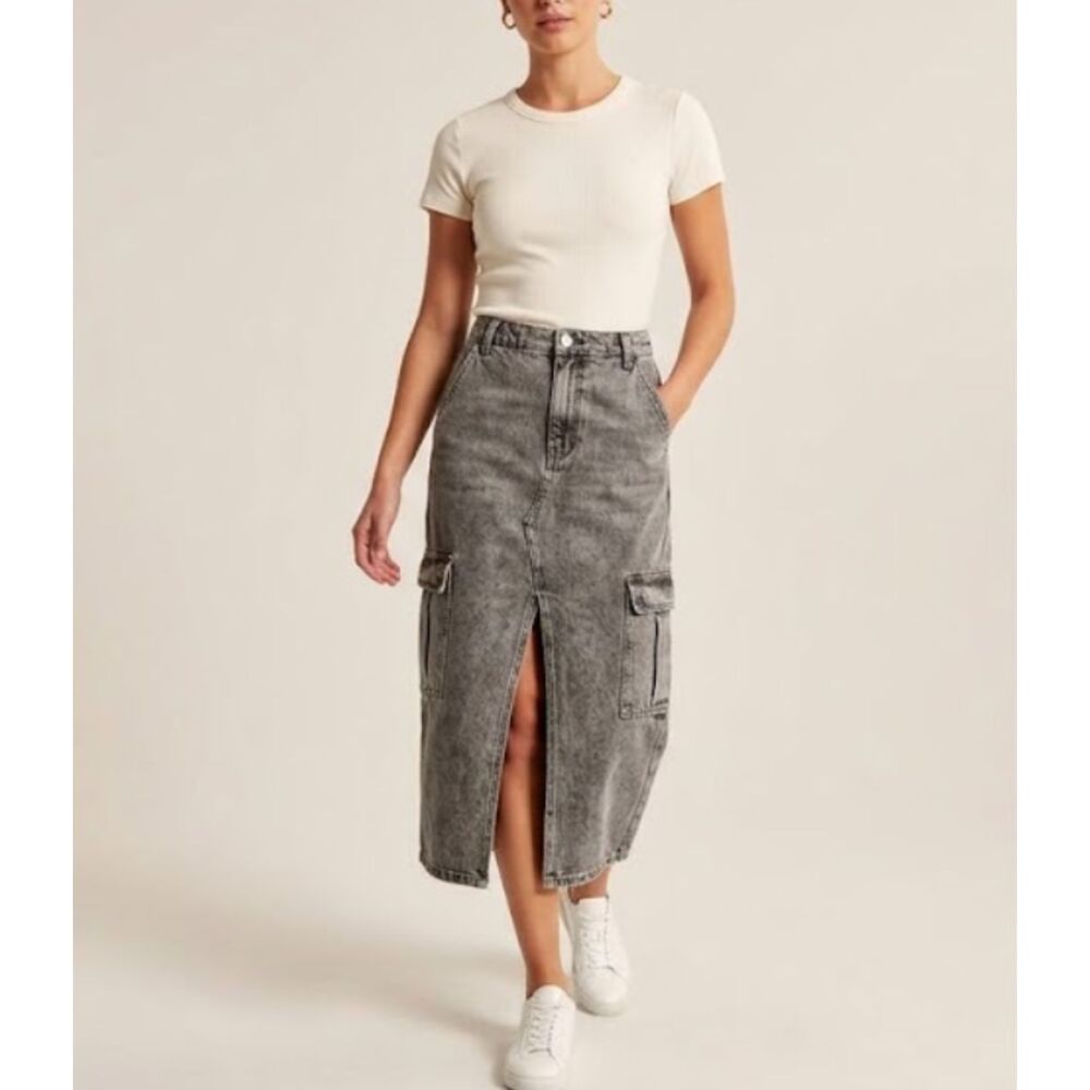Faded Black Denim Skirt 7 Midi Pencil Jean Cargo Pockets Coastal Cowgirl Grunge